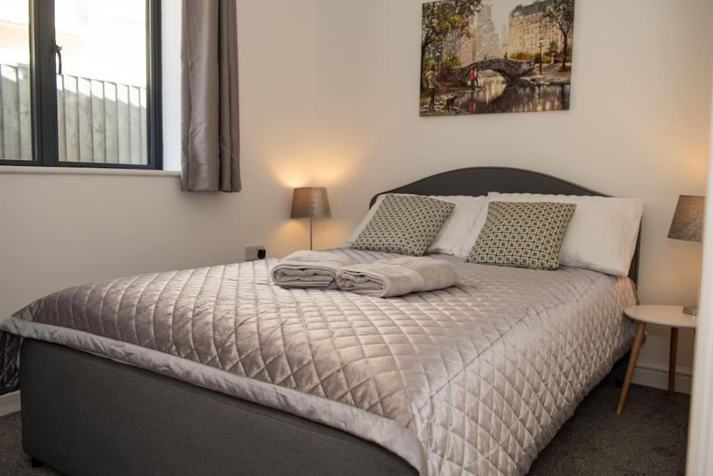 Maisy Lodge - Two Bed Lux Flat - Parking, Netflix, Wifi - Close To Blenheim Palace & Oxford - F2 كيدلينغتون المظهر الخارجي الصورة